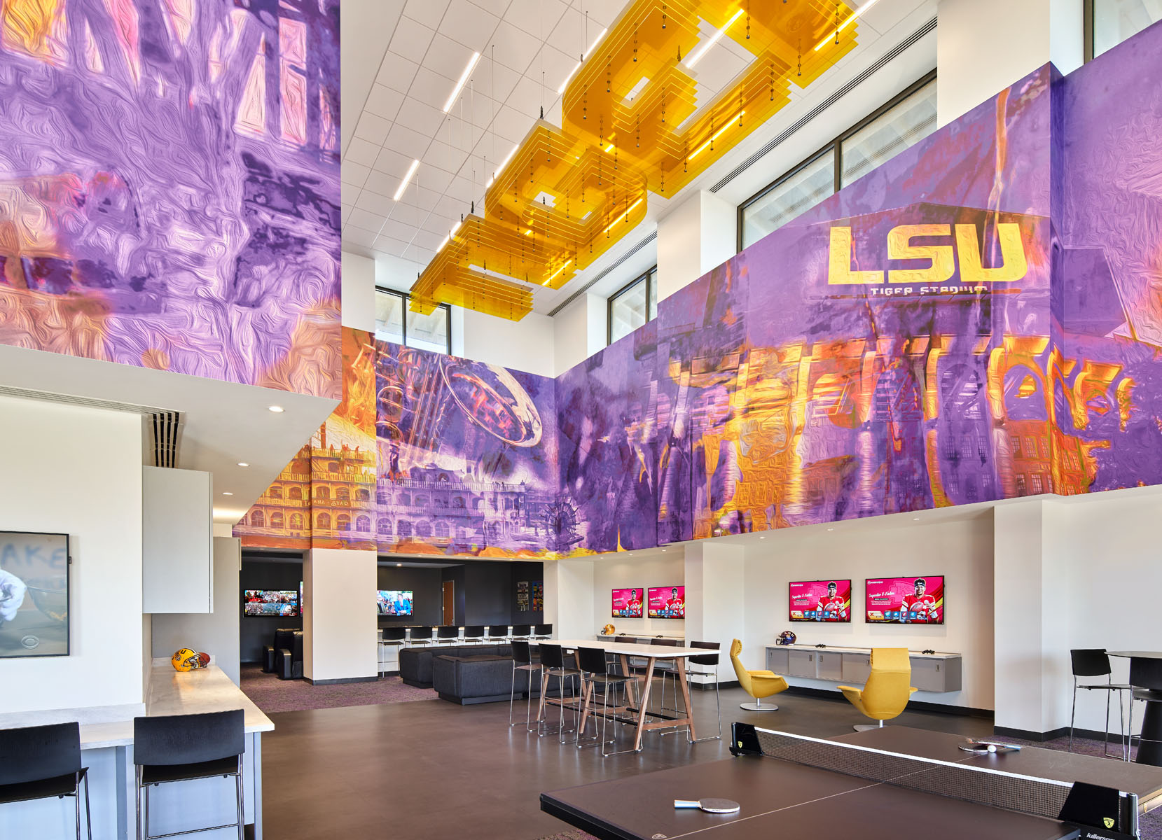 HNTB_LSU_Football_Robinson_0581
