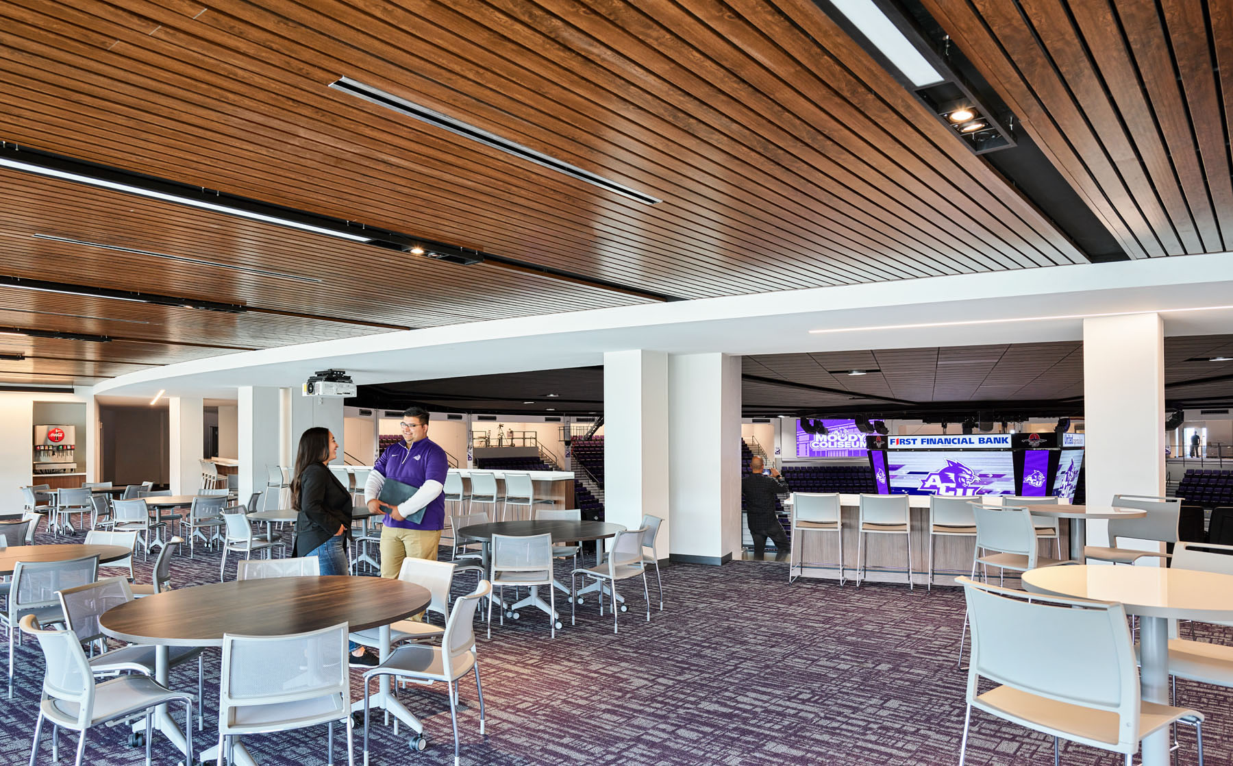 HOK_MoodyColiseum_22278_LR
