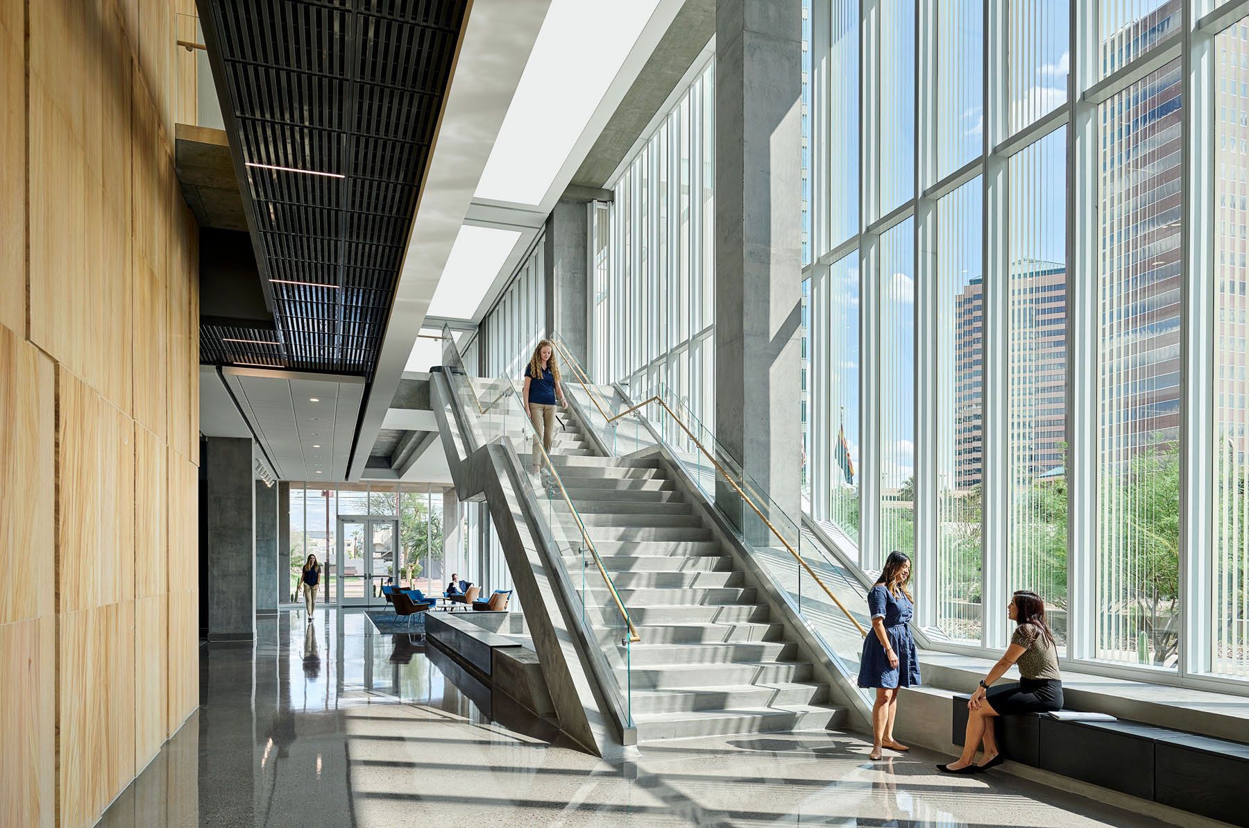 RDG_CreightonPHX-2_0439_LR